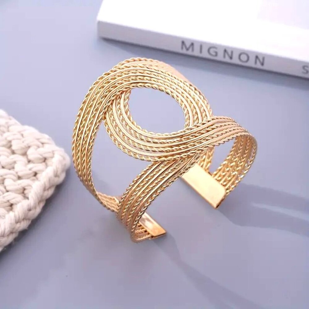Bracelet Bangle Cuff Gold Egyptian Cleopatra Goddess Greek Twist Stylish Trendy - Picture 3 of 5